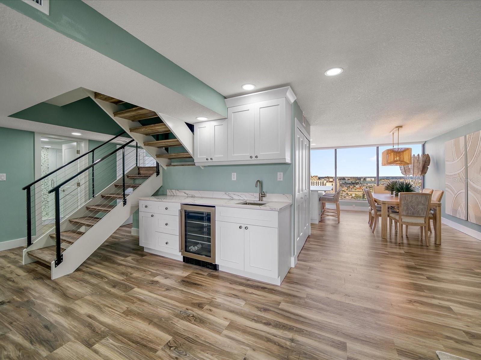 Image 8 of 68 For 450 Gulfview Boulevard S 1708