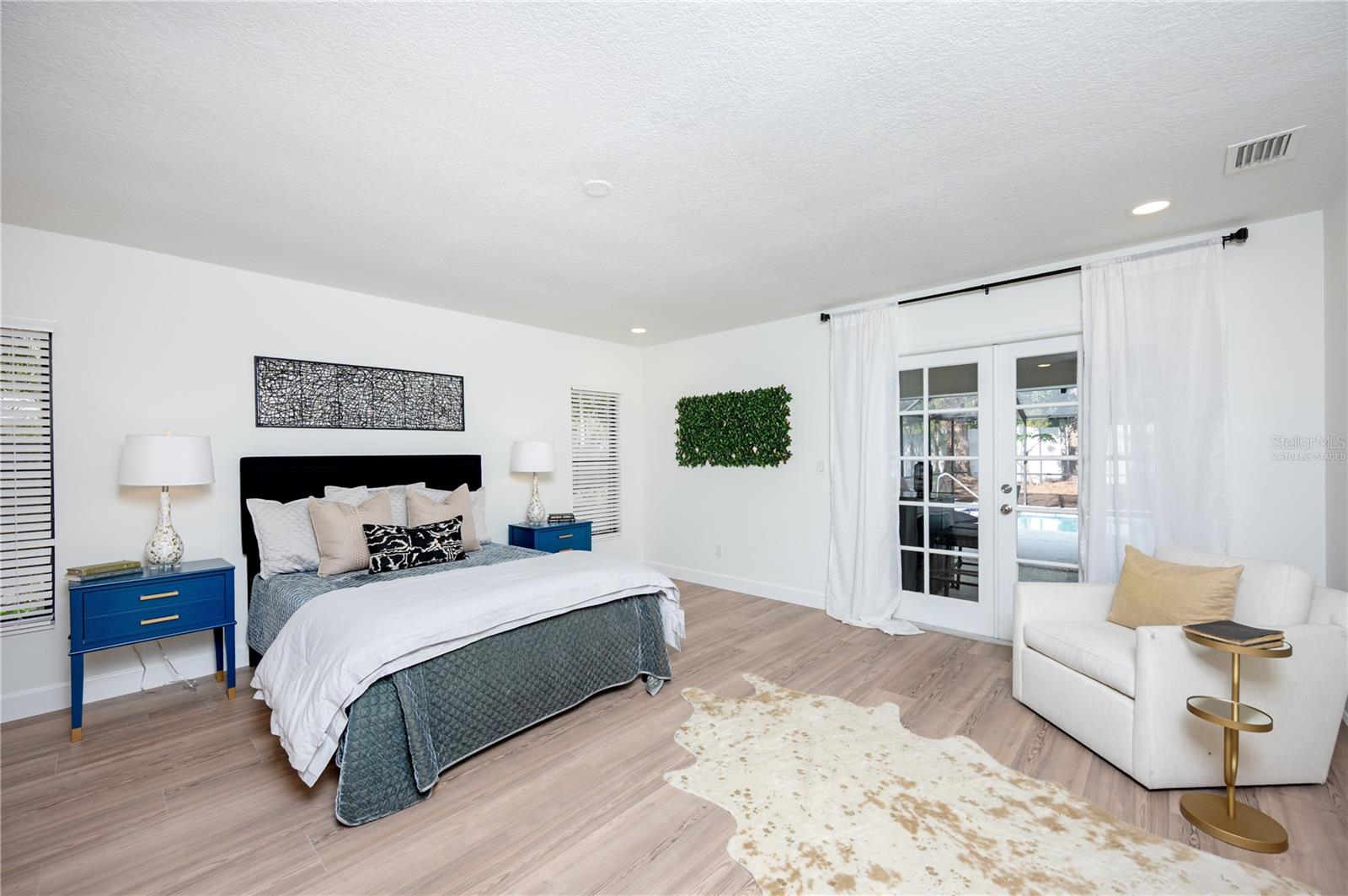 Image 17 of 27 For 14817 Farnham Way