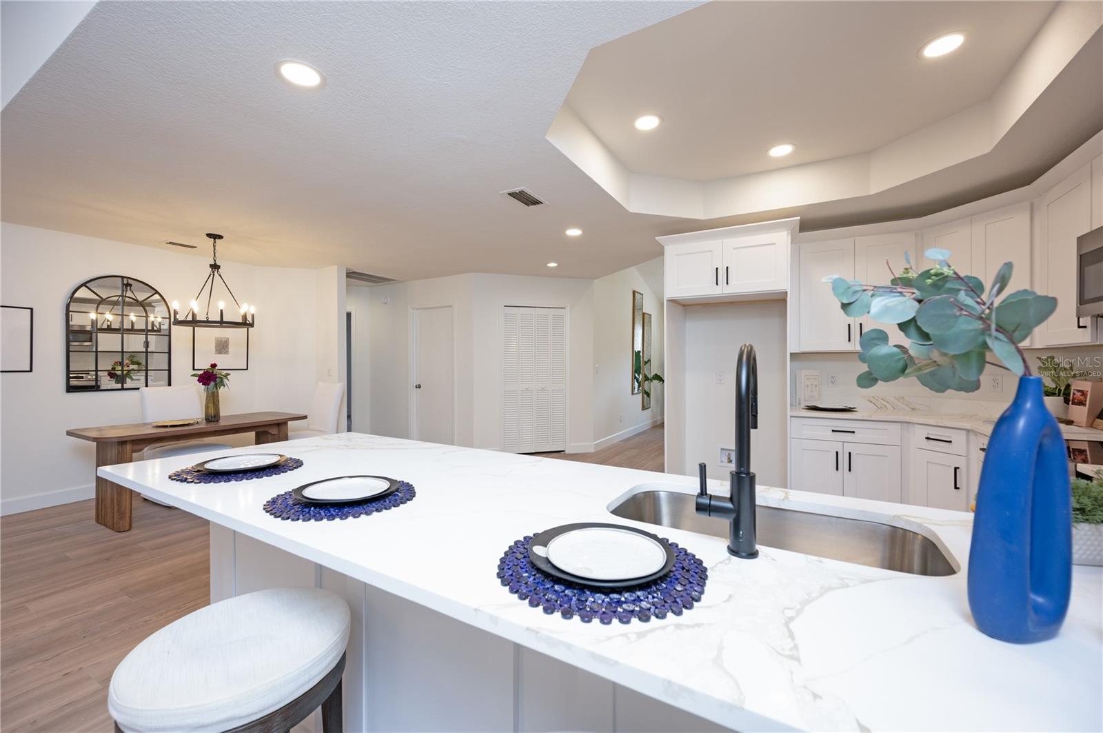 Image 20 of 27 For 14817 Farnham Way