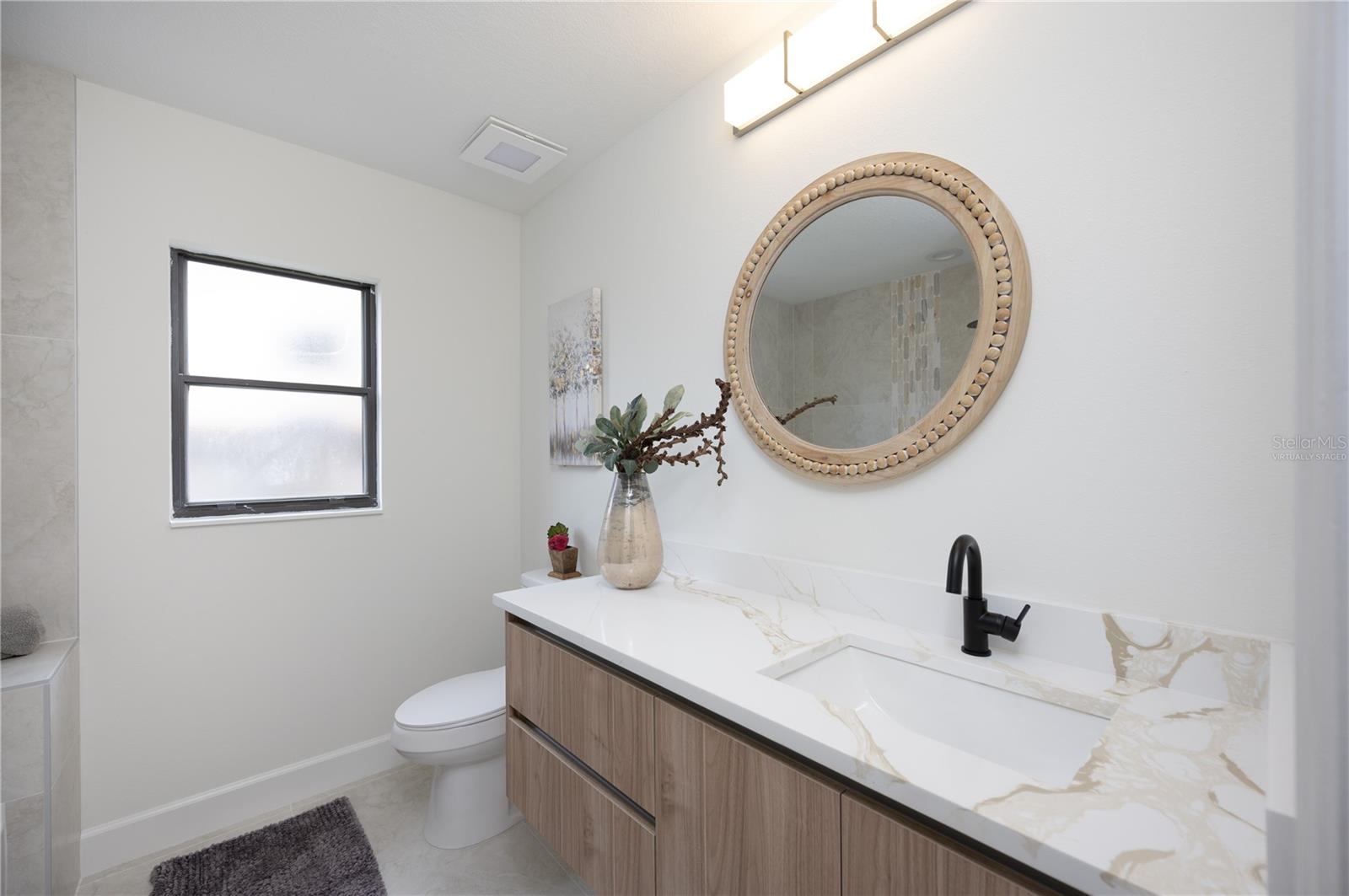 Image 22 of 27 For 14817 Farnham Way