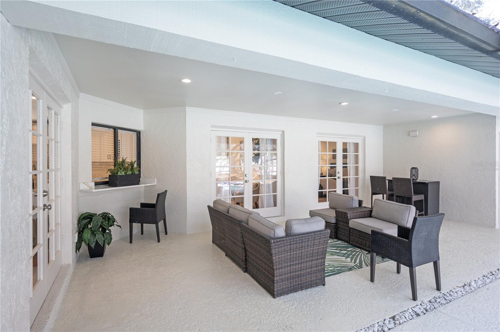 Image 24 of 27 For 14817 Farnham Way