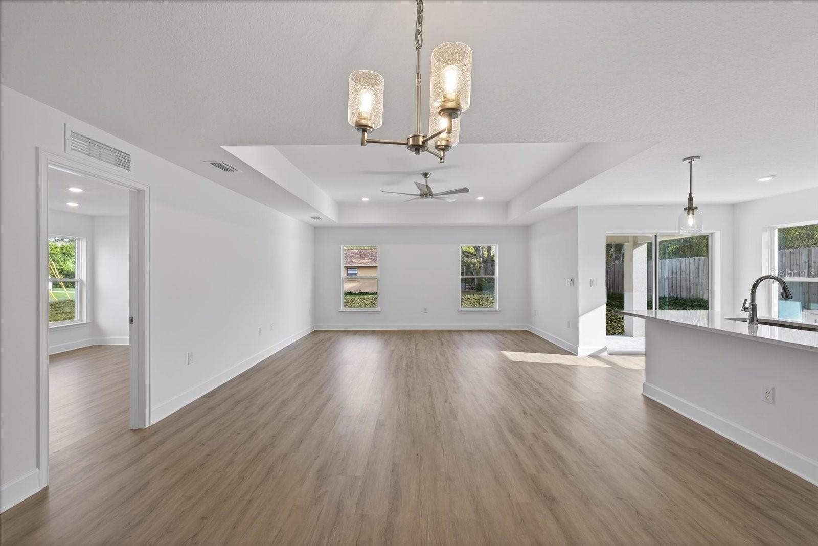 Image 13 of 46 For 6117 Alderwood Street