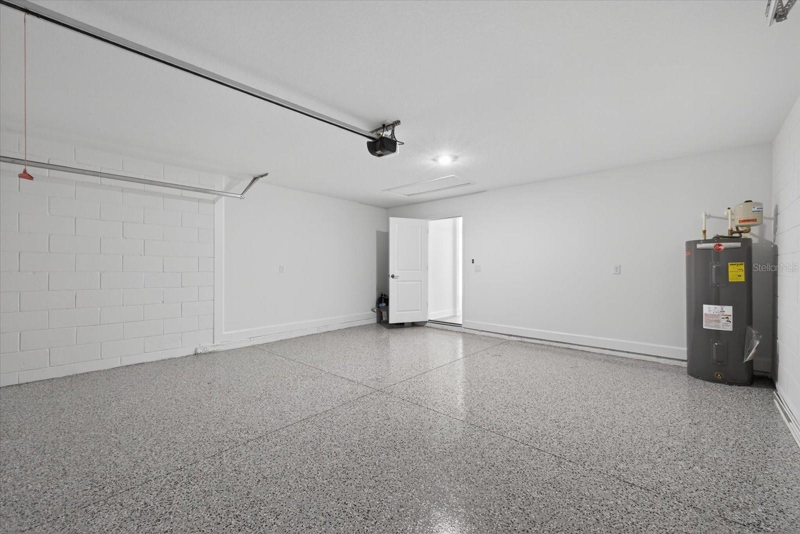 Image 31 of 46 For 6117 Alderwood Street