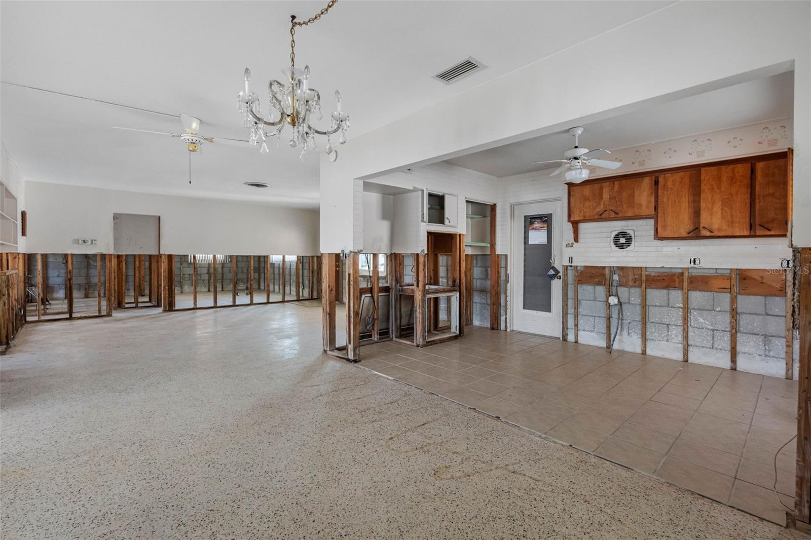 Image 29 of 64 For 555 115th Avenue