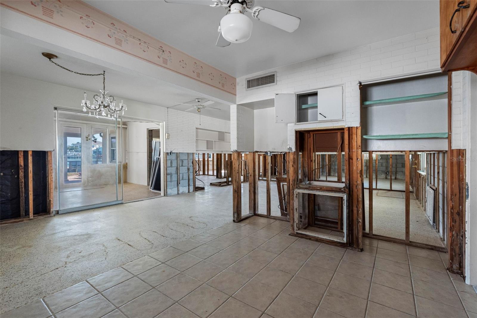 Image 30 of 64 For 555 115th Avenue