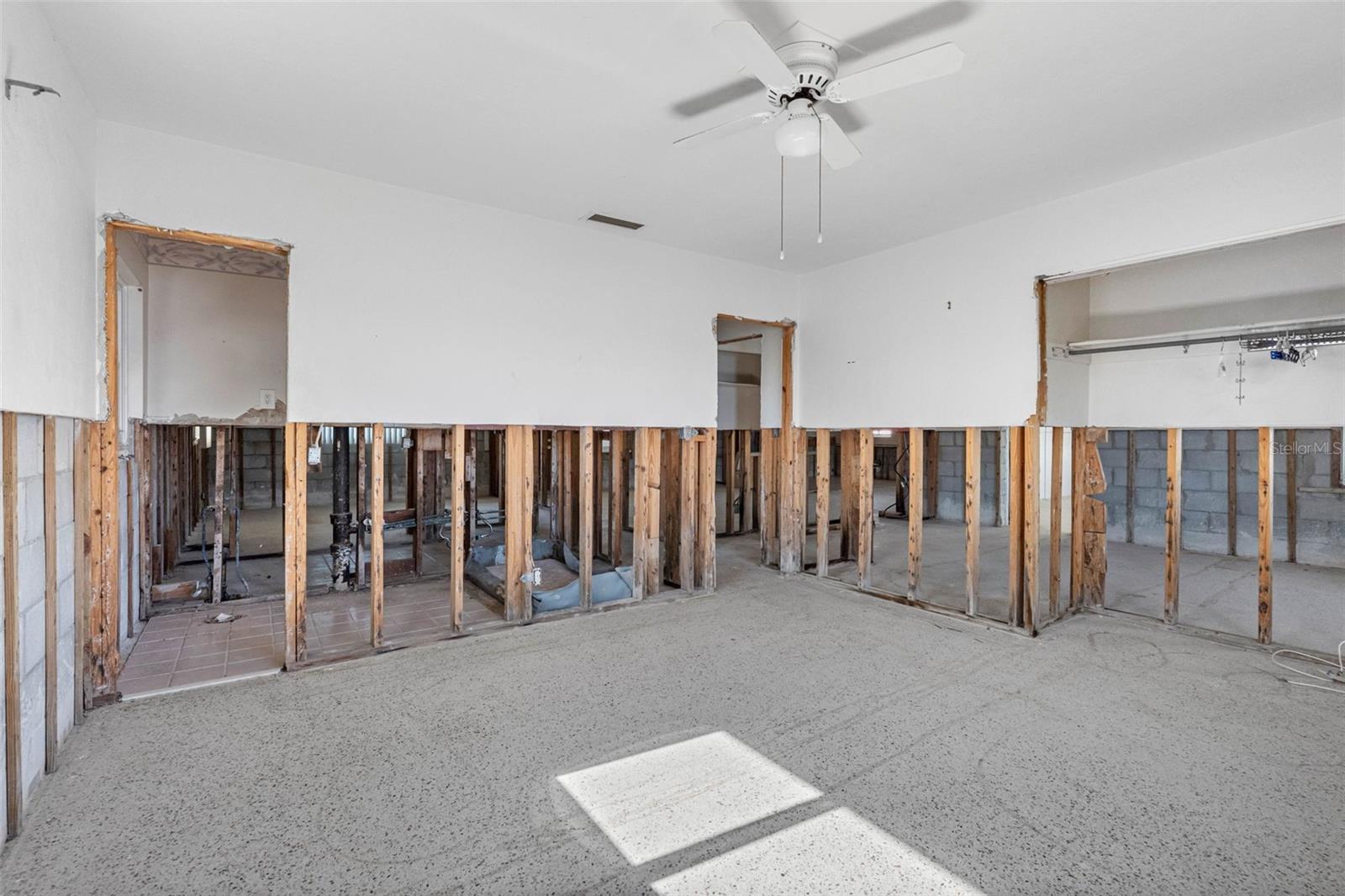 Image 46 of 64 For 555 115th Avenue