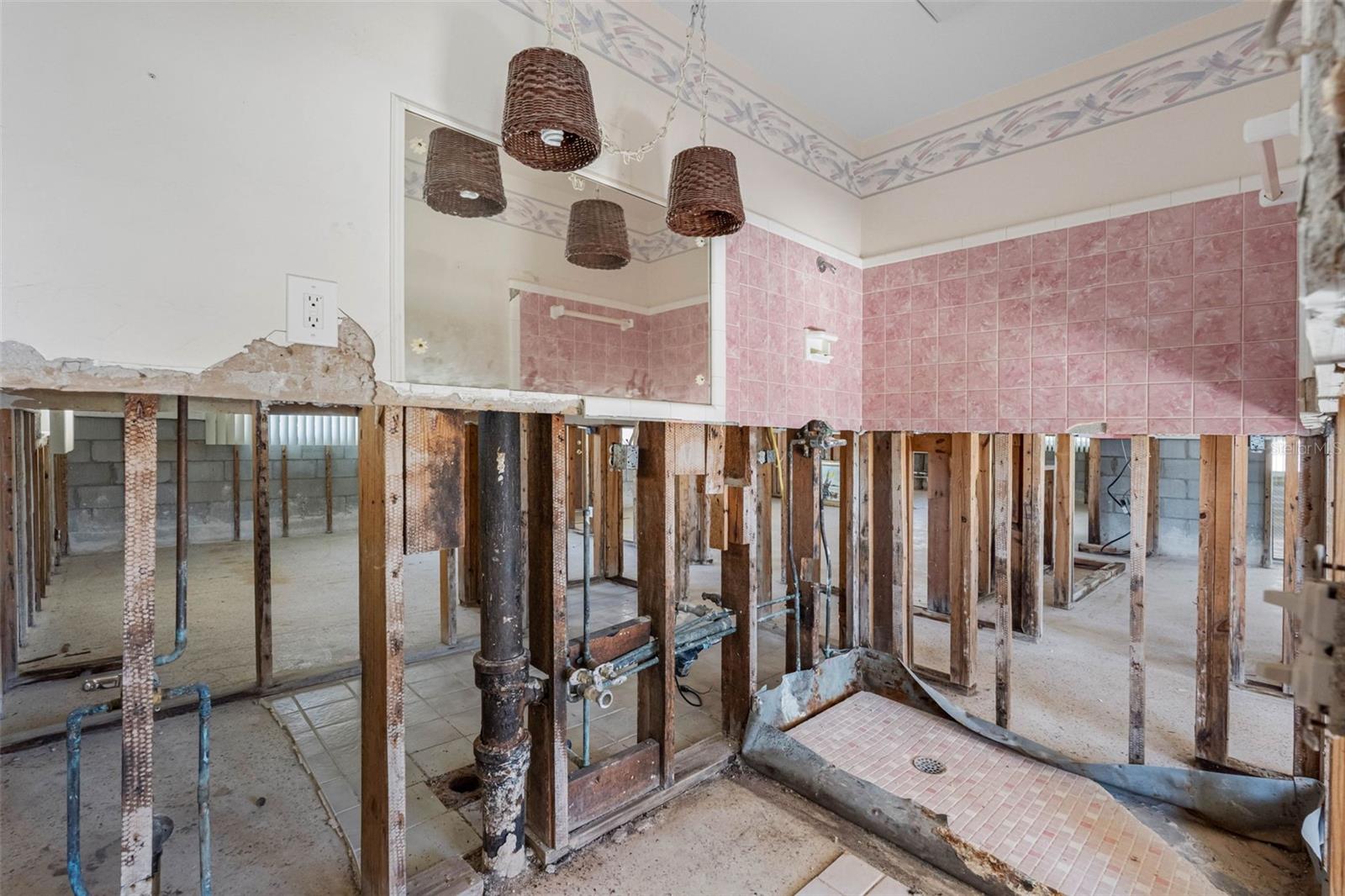 Image 47 of 64 For 555 115th Avenue