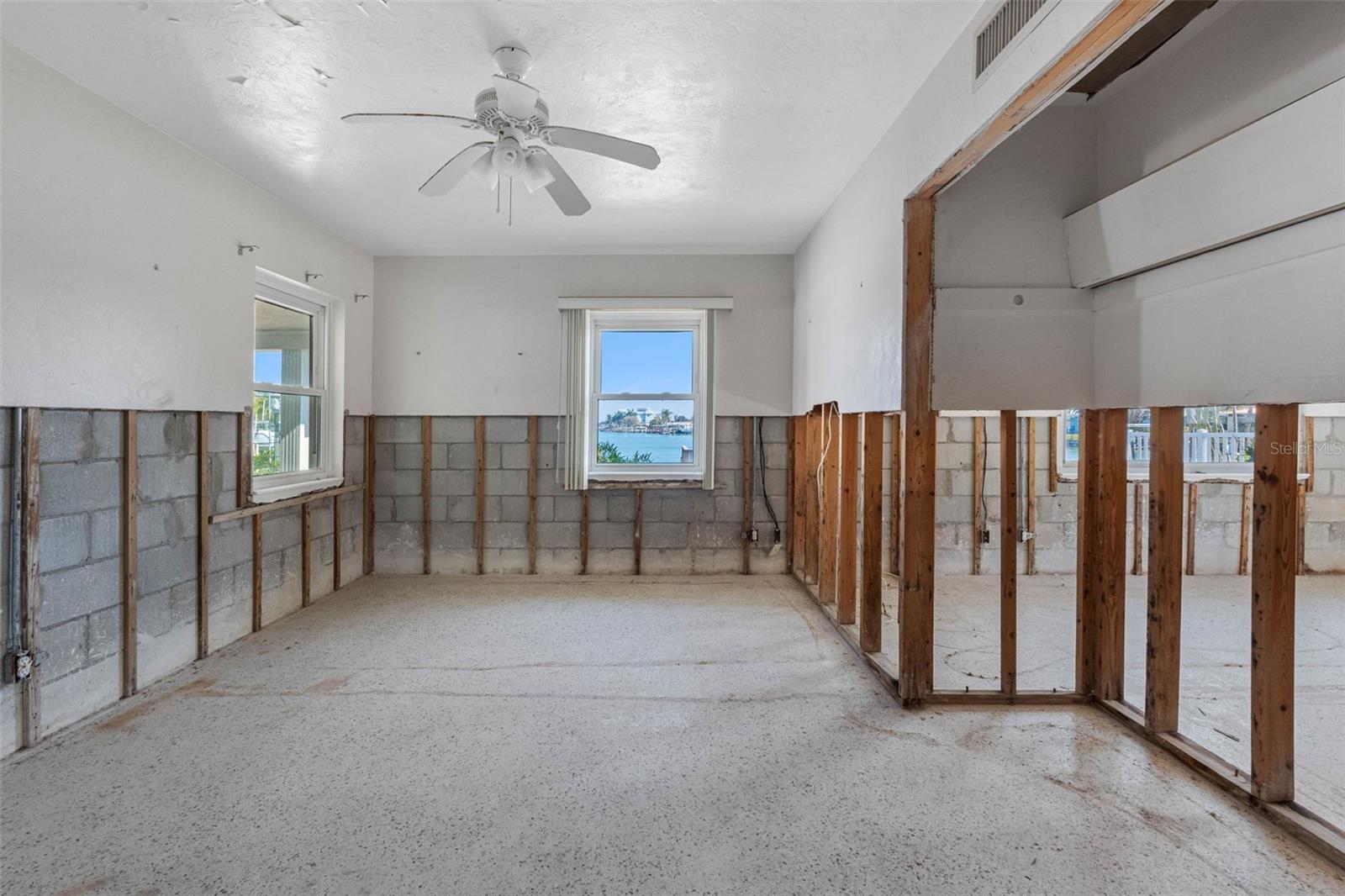 Image 50 of 64 For 555 115th Avenue