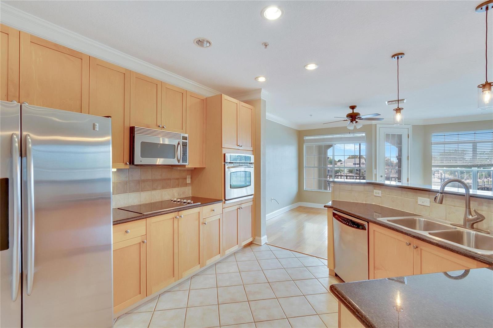 Image 14 of 53 For 6414 Sunset Bay Circle