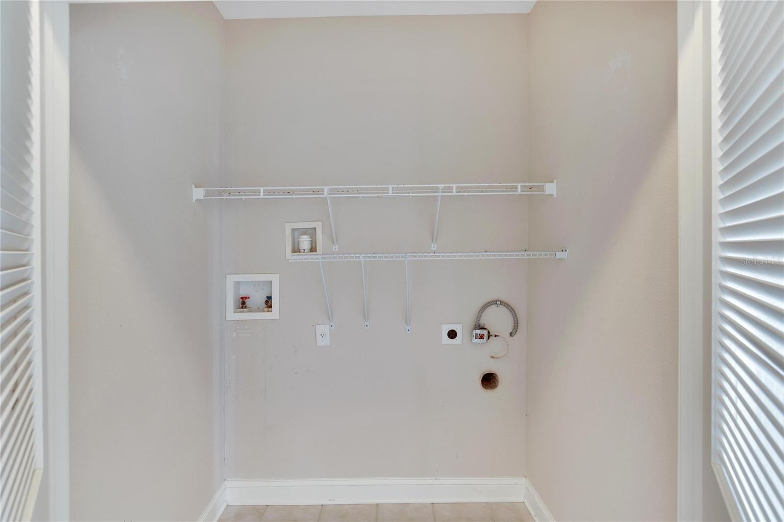 Image 27 of 53 For 6414 Sunset Bay Circle