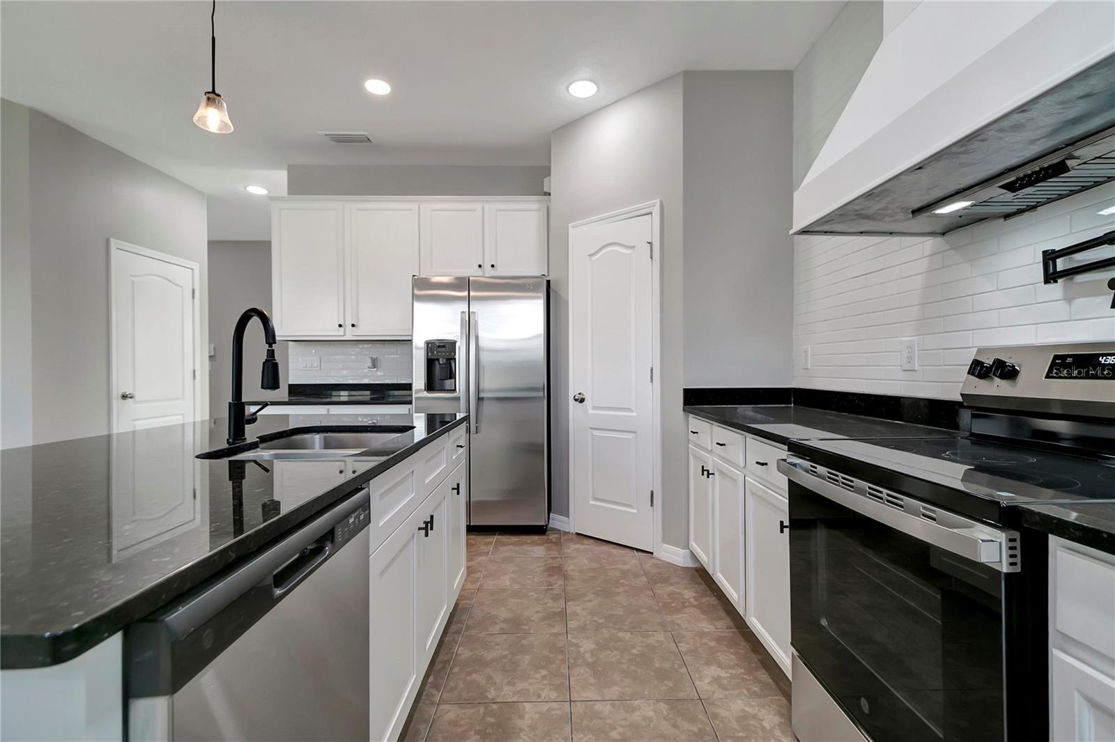 Image 19 of 59 For 8406 Cherry Branch Drive