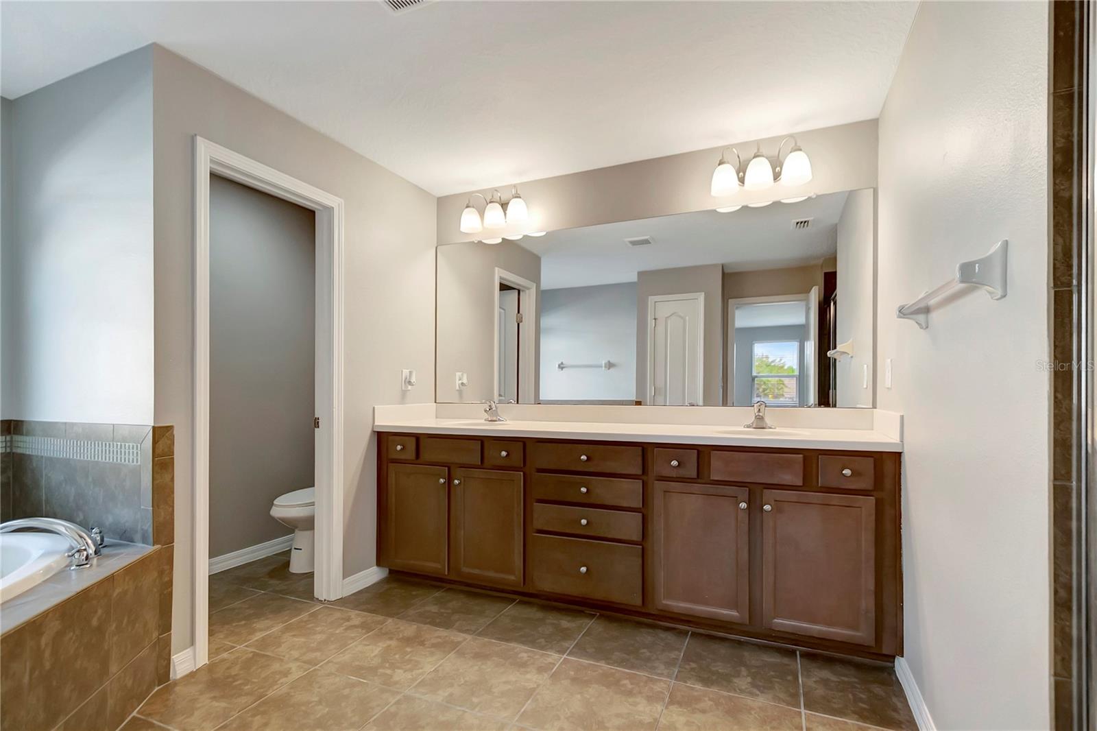 Image 38 of 59 For 8406 Cherry Branch Drive