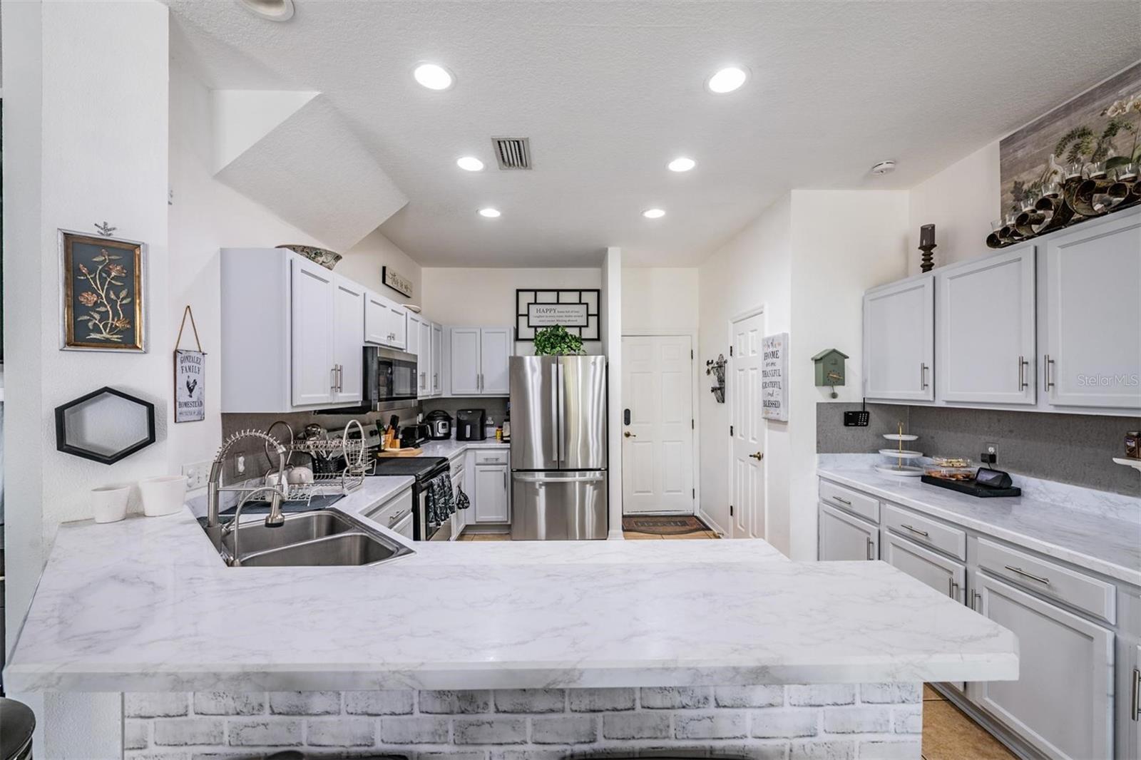 Image 14 of 44 For 11103 Silver Fern Way