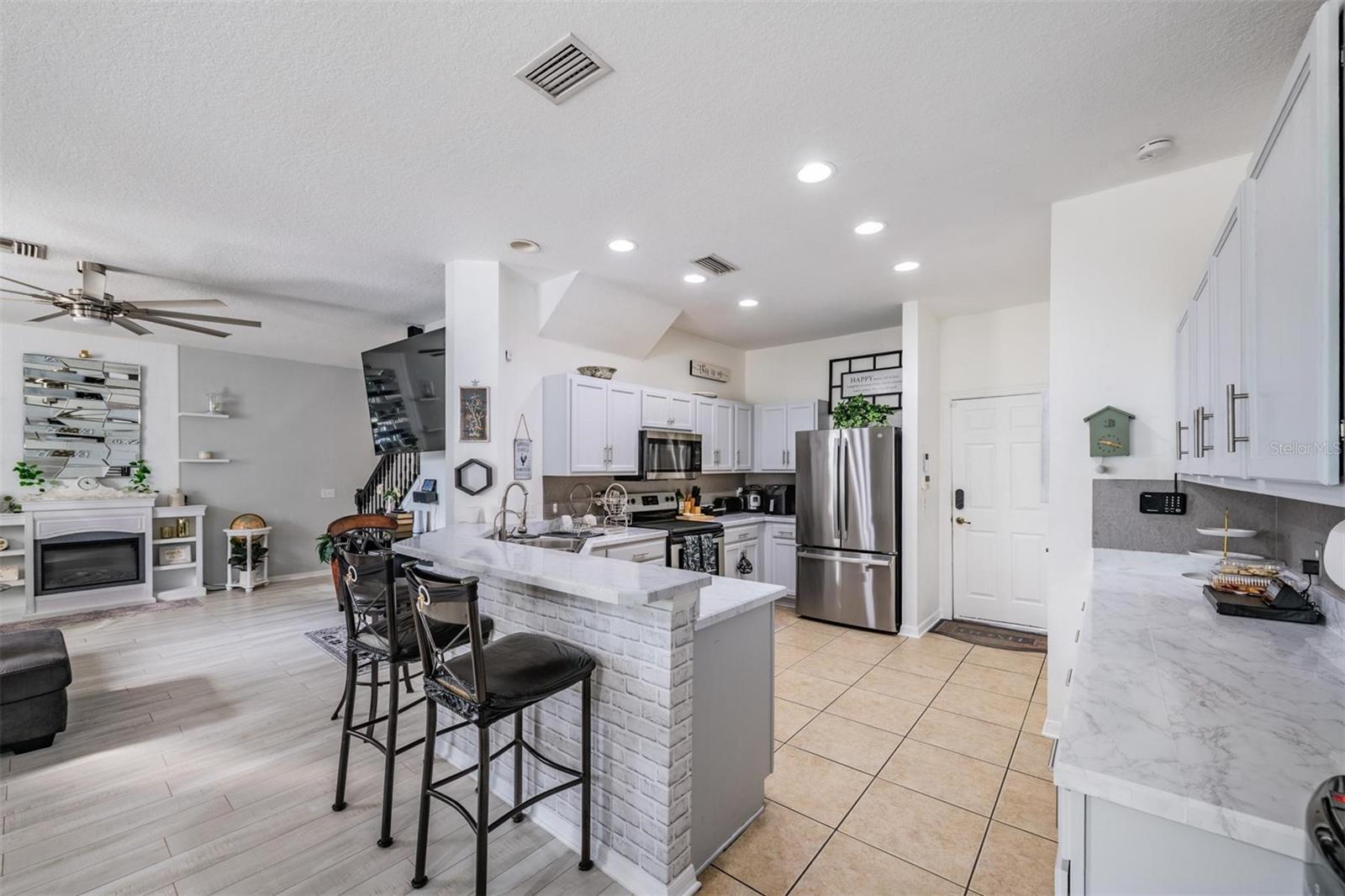 Image 15 of 44 For 11103 Silver Fern Way