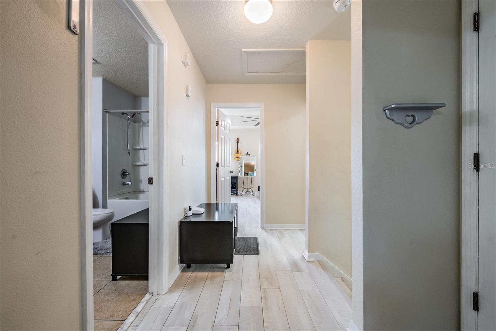 Image 26 of 44 For 11103 Silver Fern Way