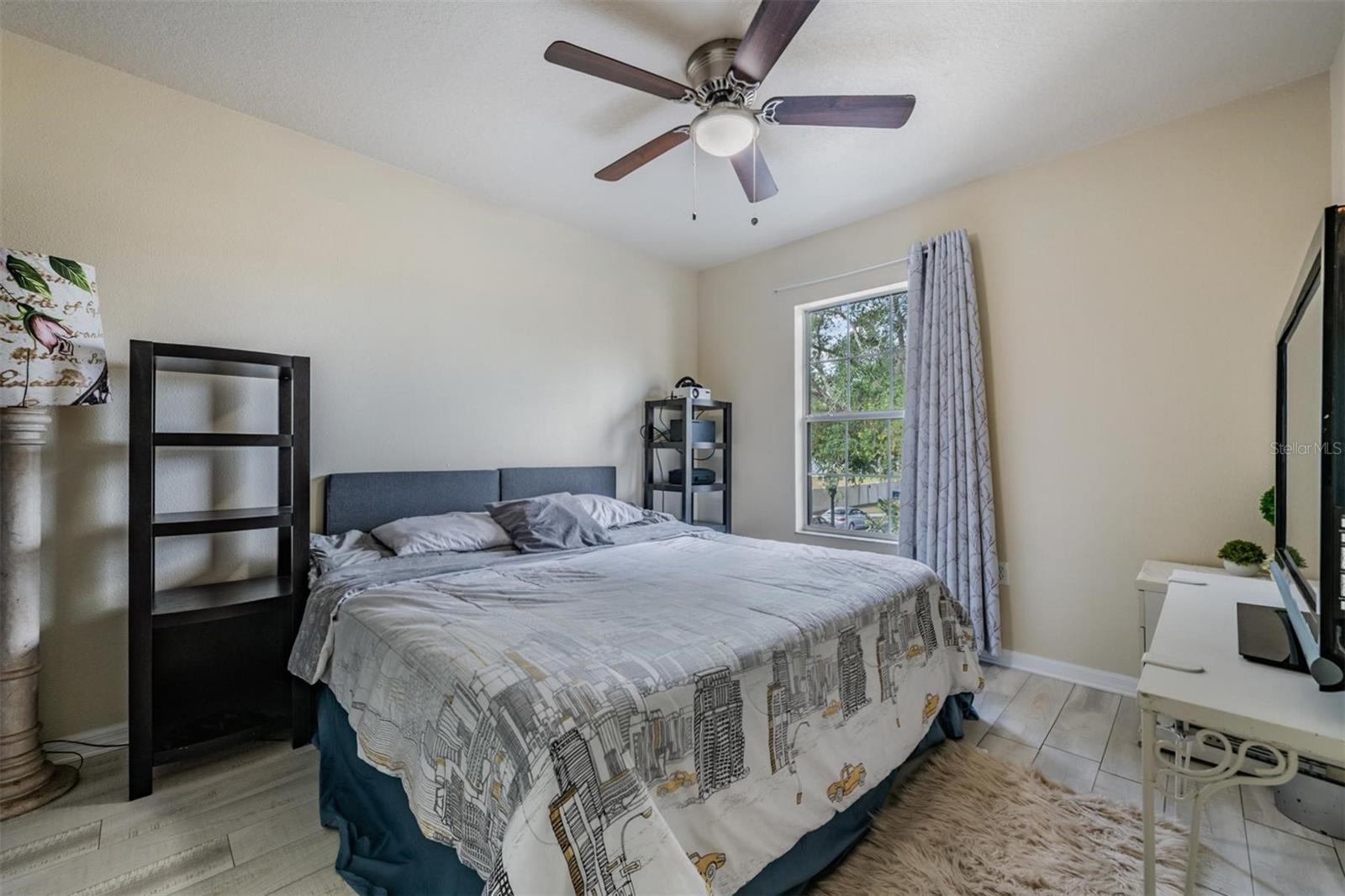 Image 27 of 44 For 11103 Silver Fern Way