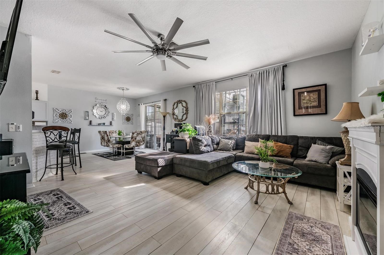 Image 4 of 44 For 11103 Silver Fern Way