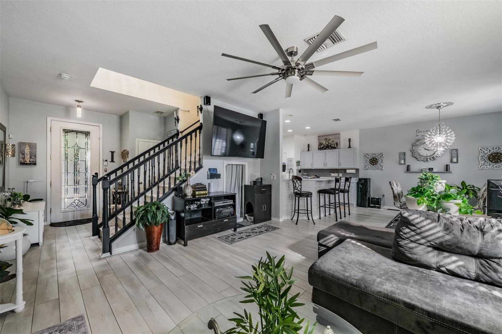 Image 8 of 44 For 11103 Silver Fern Way