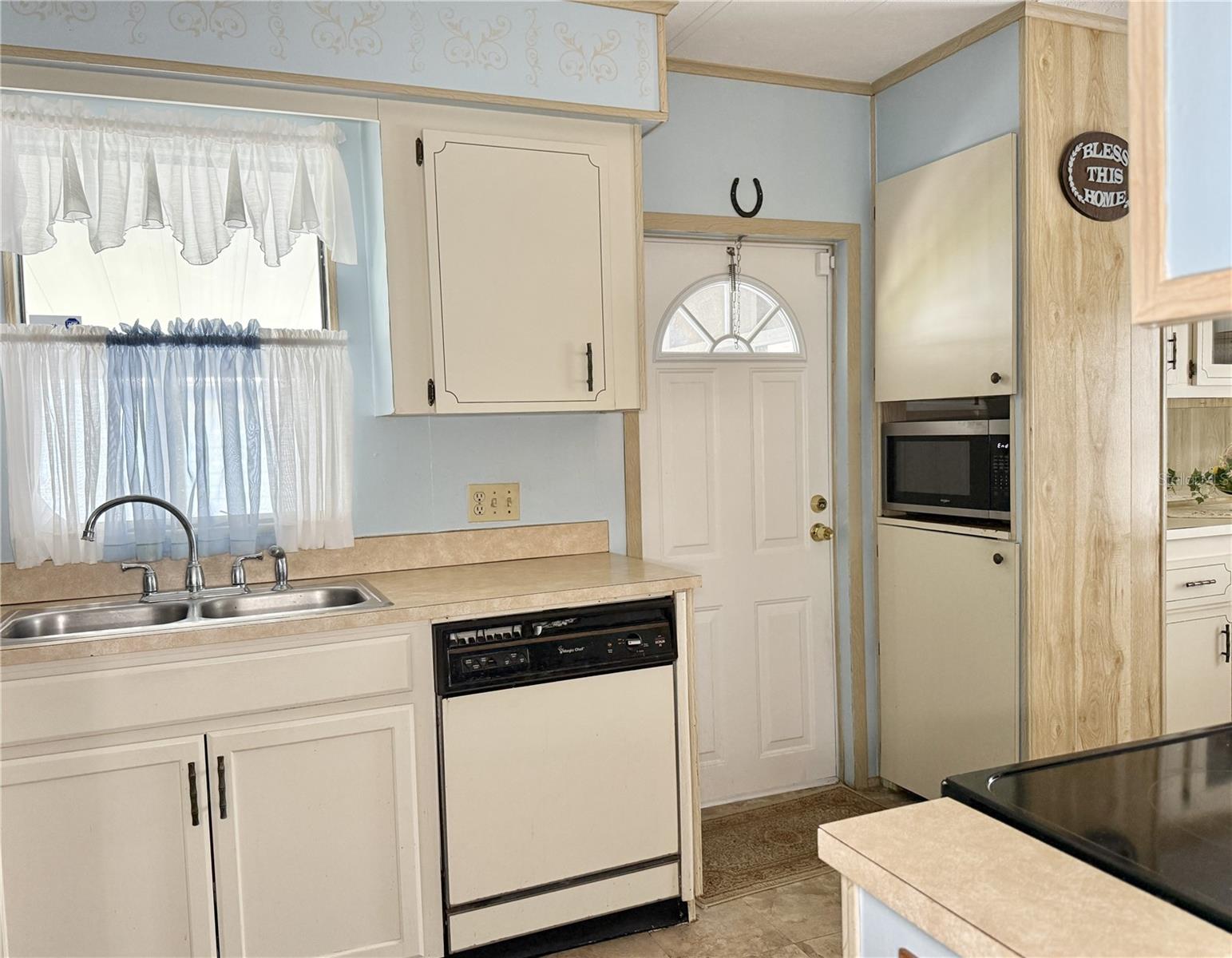 Image 11 of 35 For 34649 Morning Glory Glen