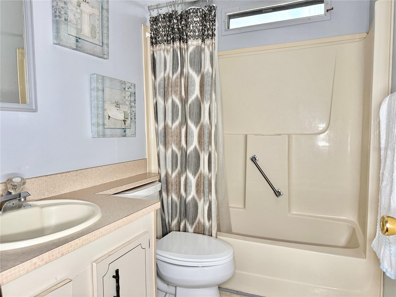 Image 23 of 35 For 34649 Morning Glory Glen