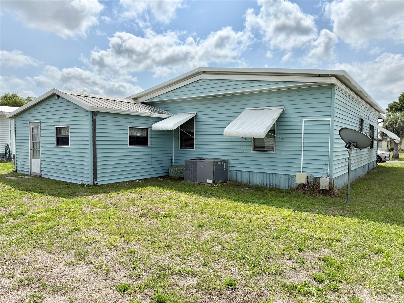 Image 27 of 35 For 34649 Morning Glory Glen