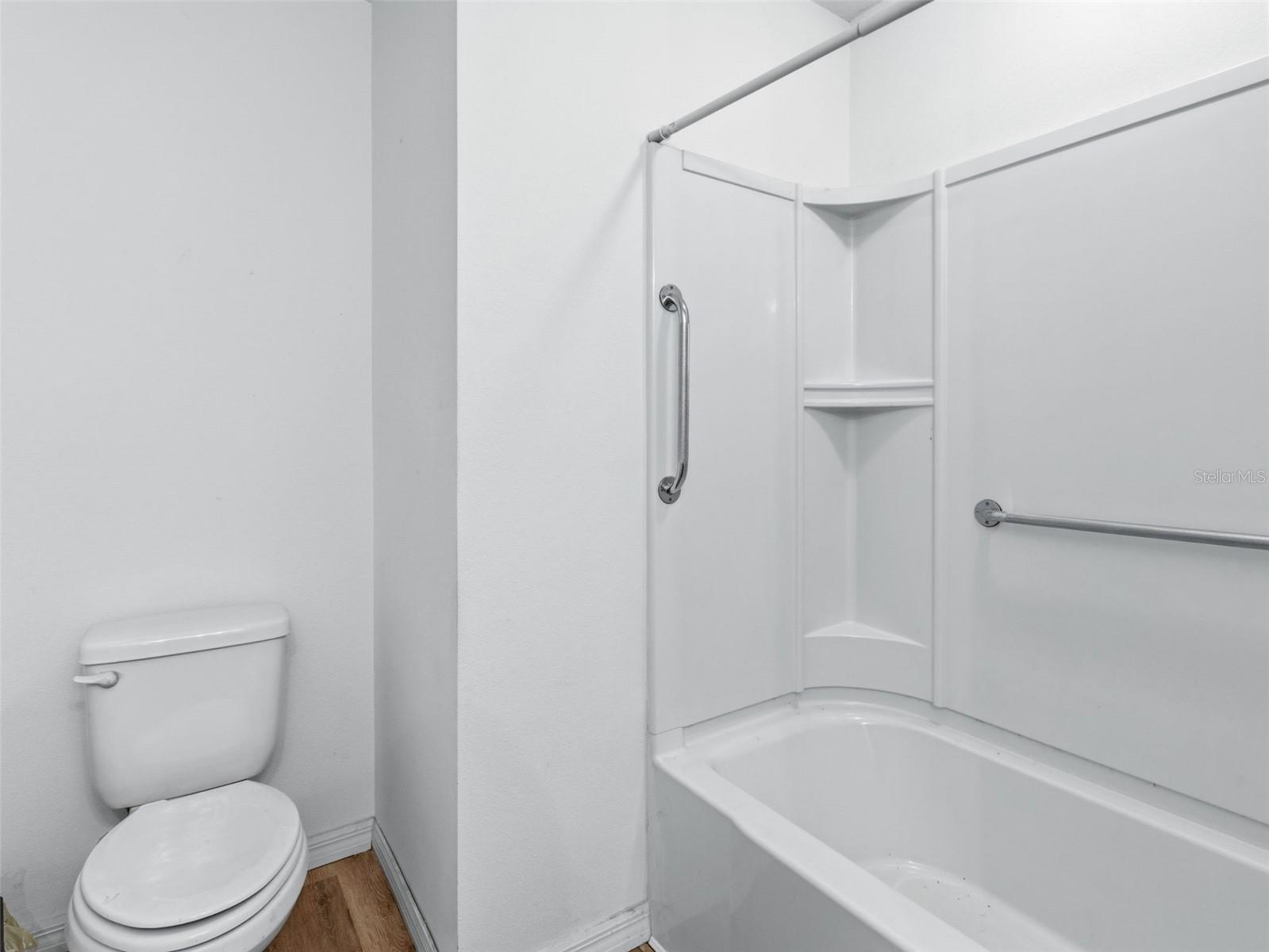 Image 19 of 31 For 14407 Alistar Manor Drive