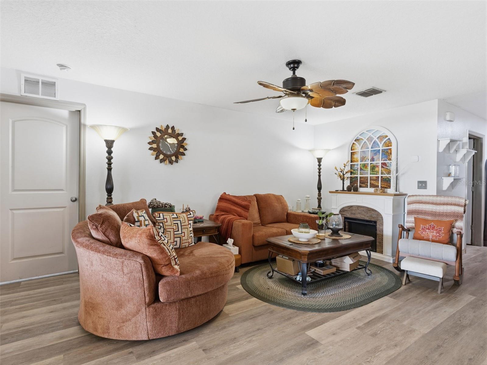 Image 6 of 31 For 14407 Alistar Manor Drive