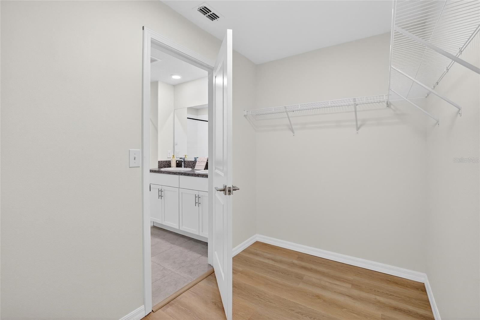 Image 20 of 45 For 11936 Miracle Mile Drive