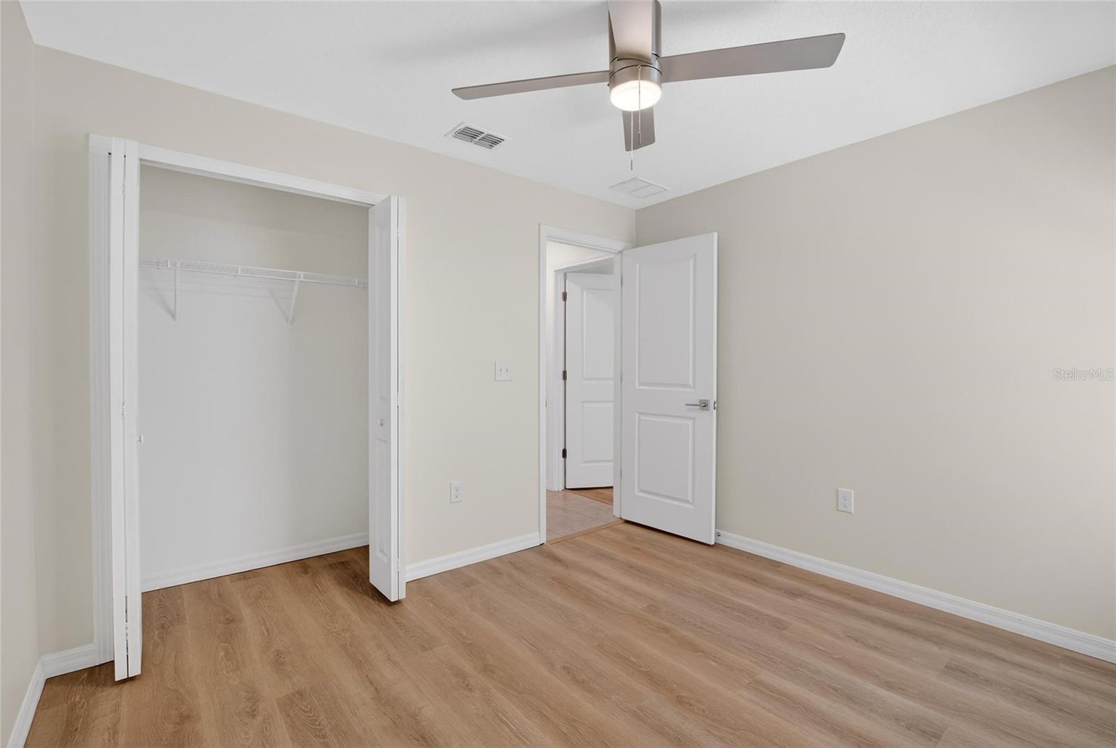 Image 22 of 45 For 11936 Miracle Mile Drive