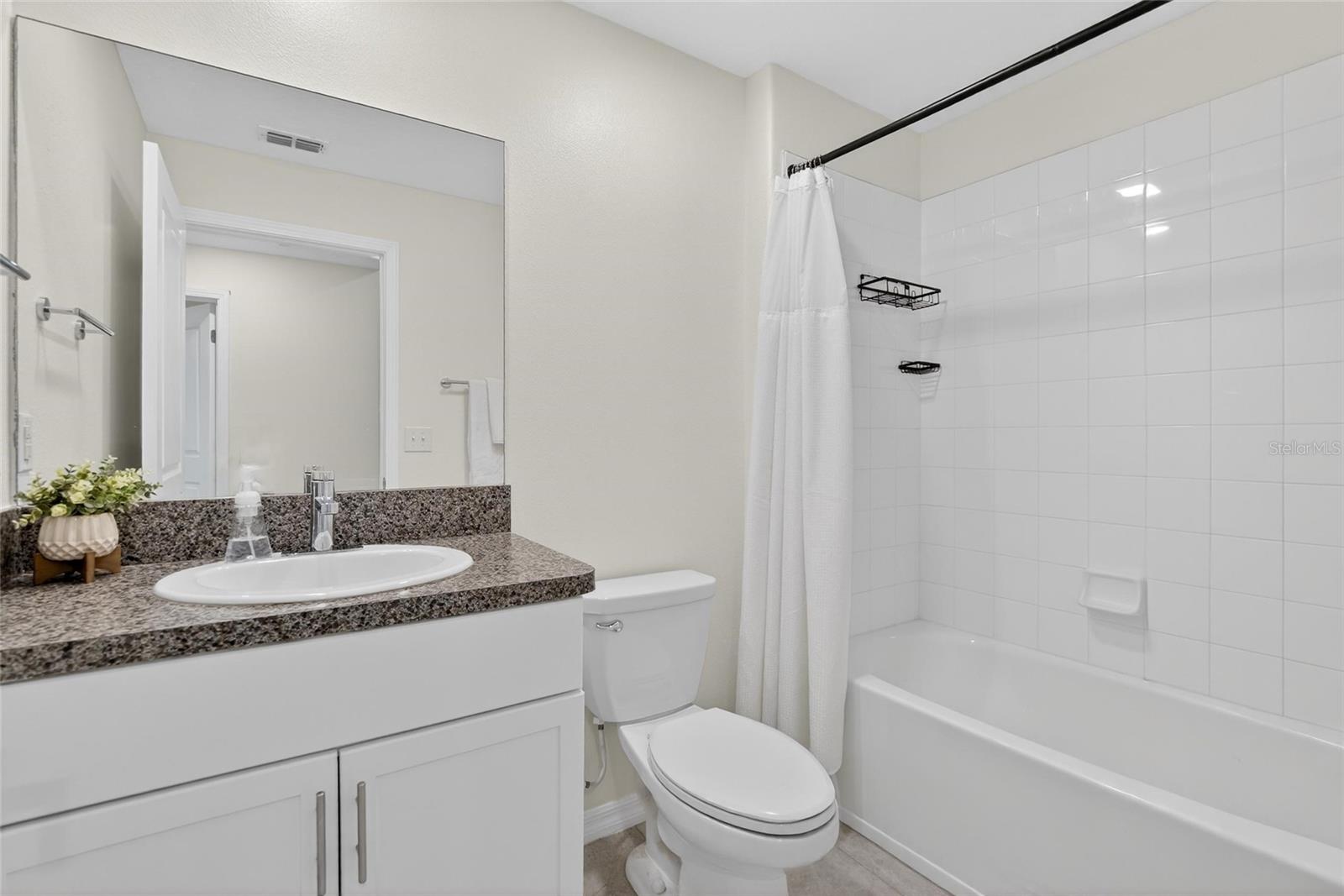 Image 29 of 45 For 11936 Miracle Mile Drive