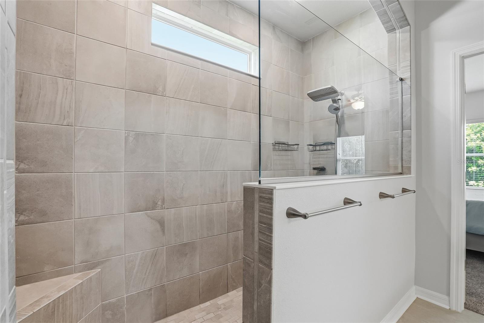 Image 10 of 60 For 5515 Gavella Cove