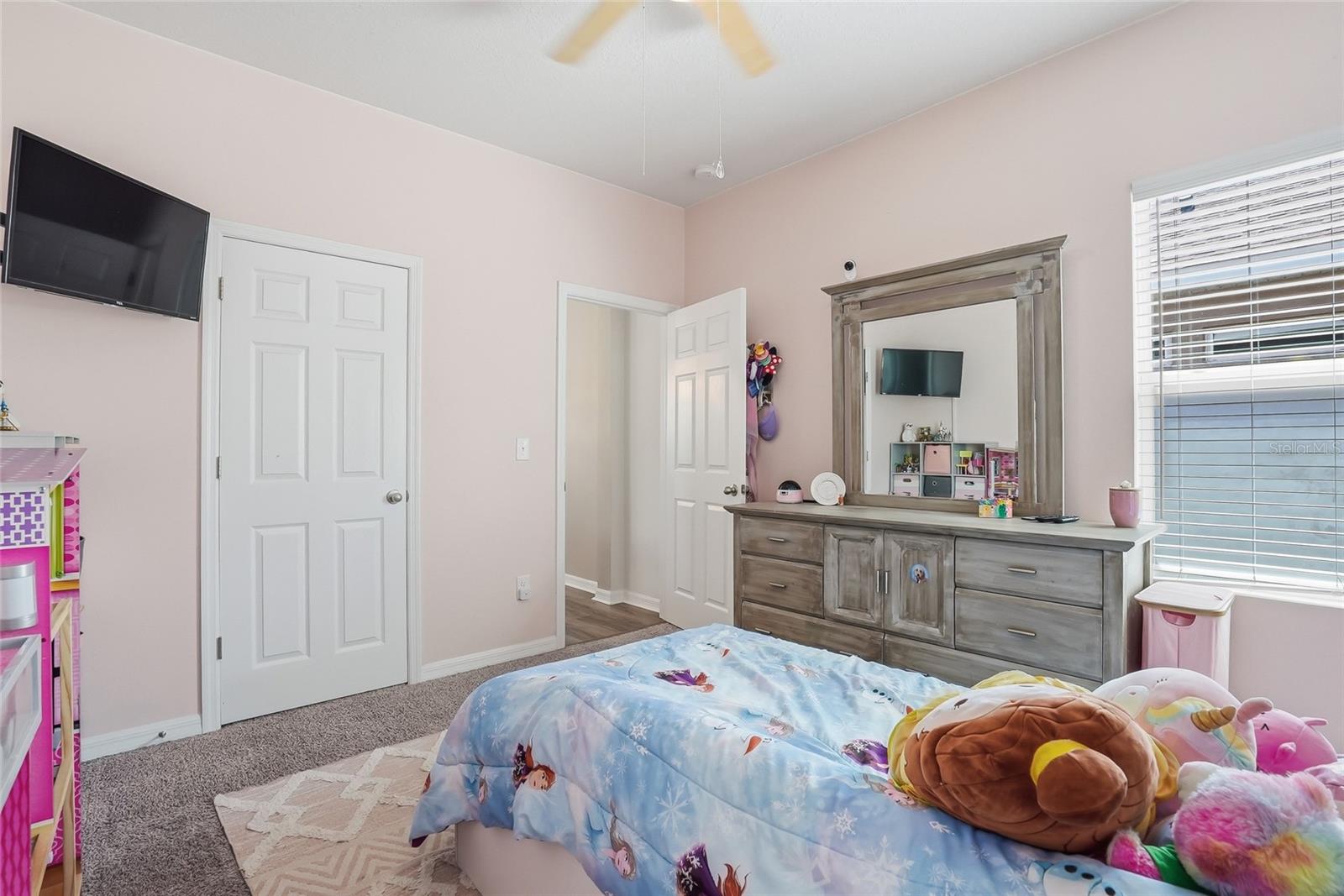 Image 40 of 60 For 5515 Gavella Cove