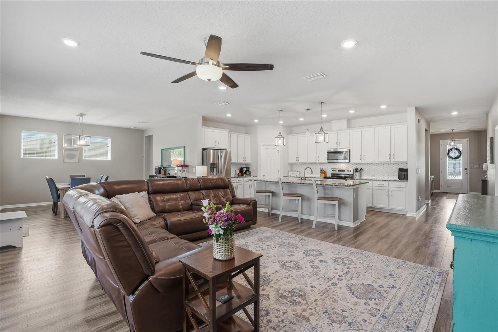 Image 6 of 60 For 5515 Gavella Cove