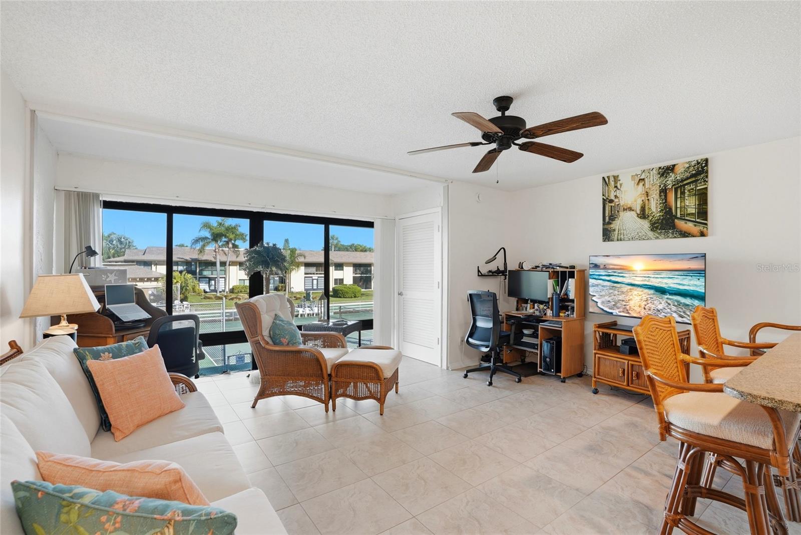 Image 11 of 30 For 12300 Vonn Road 8202