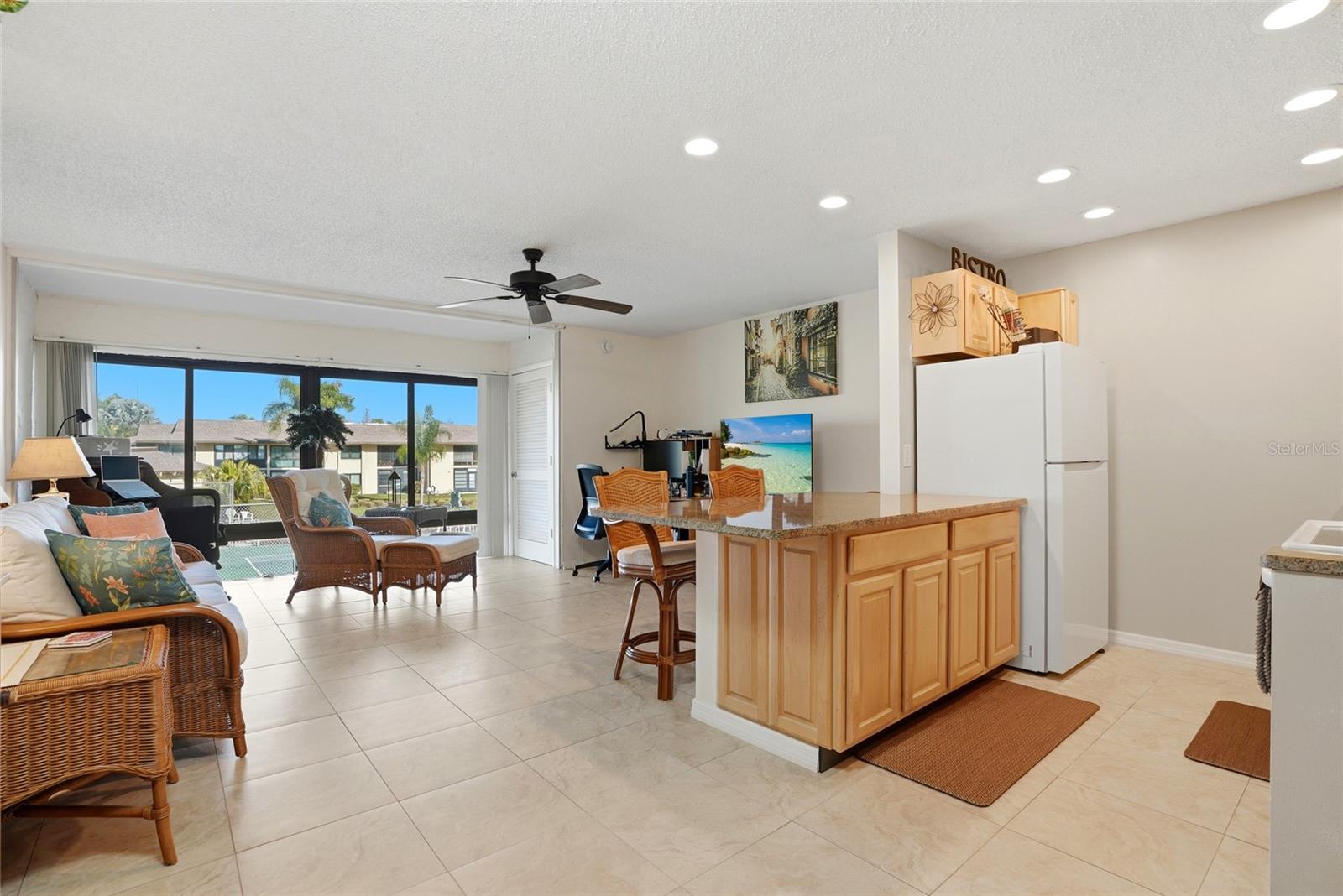 Image 6 of 30 For 12300 Vonn Road 8202