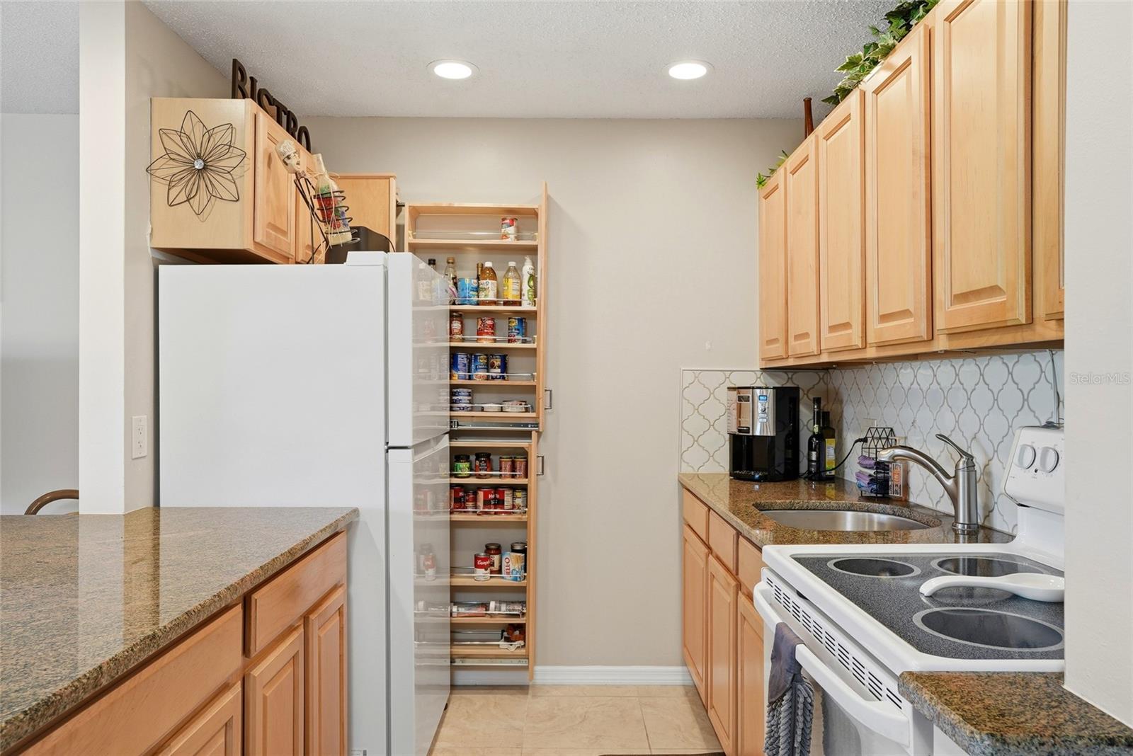 Image 7 of 30 For 12300 Vonn Road 8202