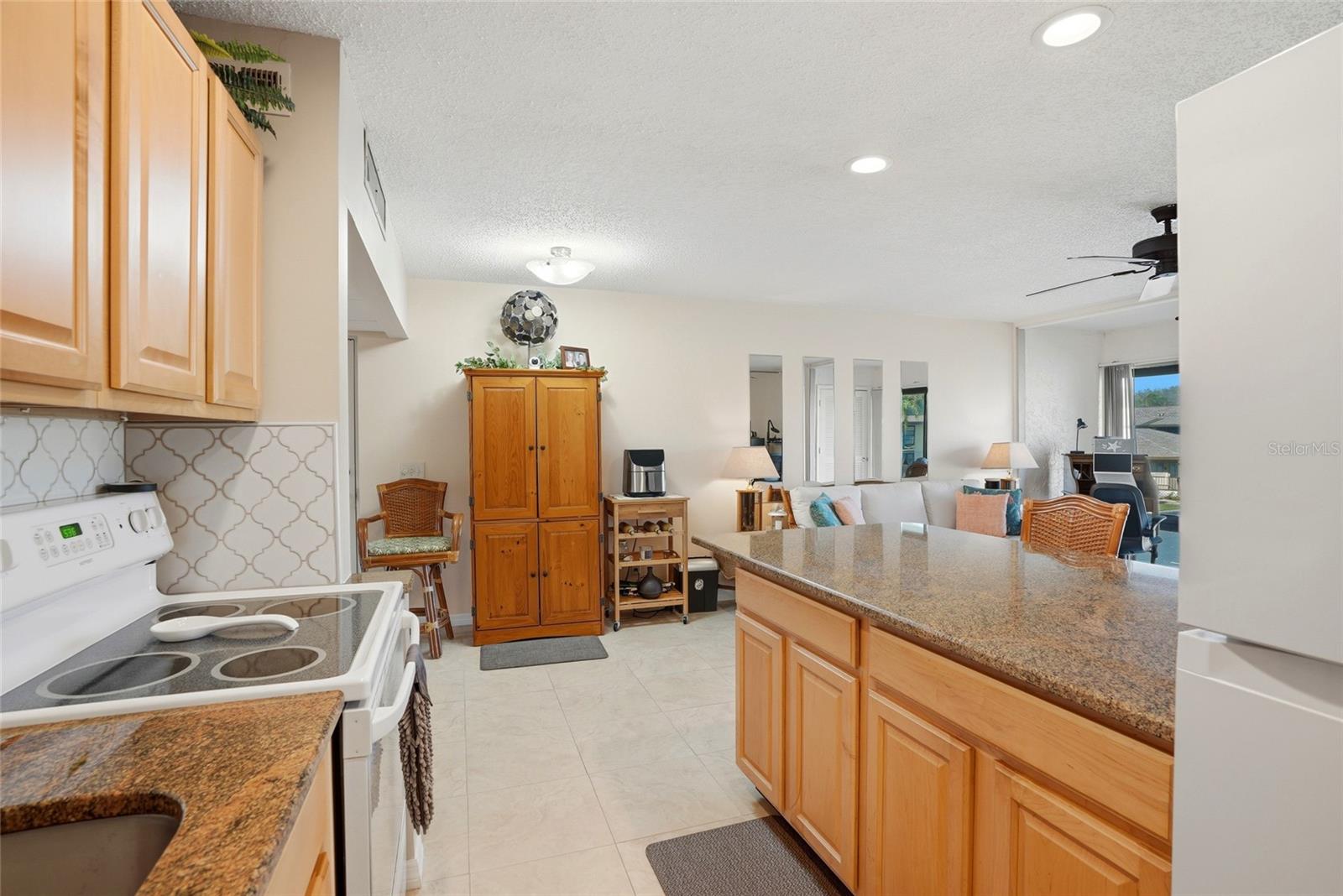 Image 9 of 30 For 12300 Vonn Road 8202