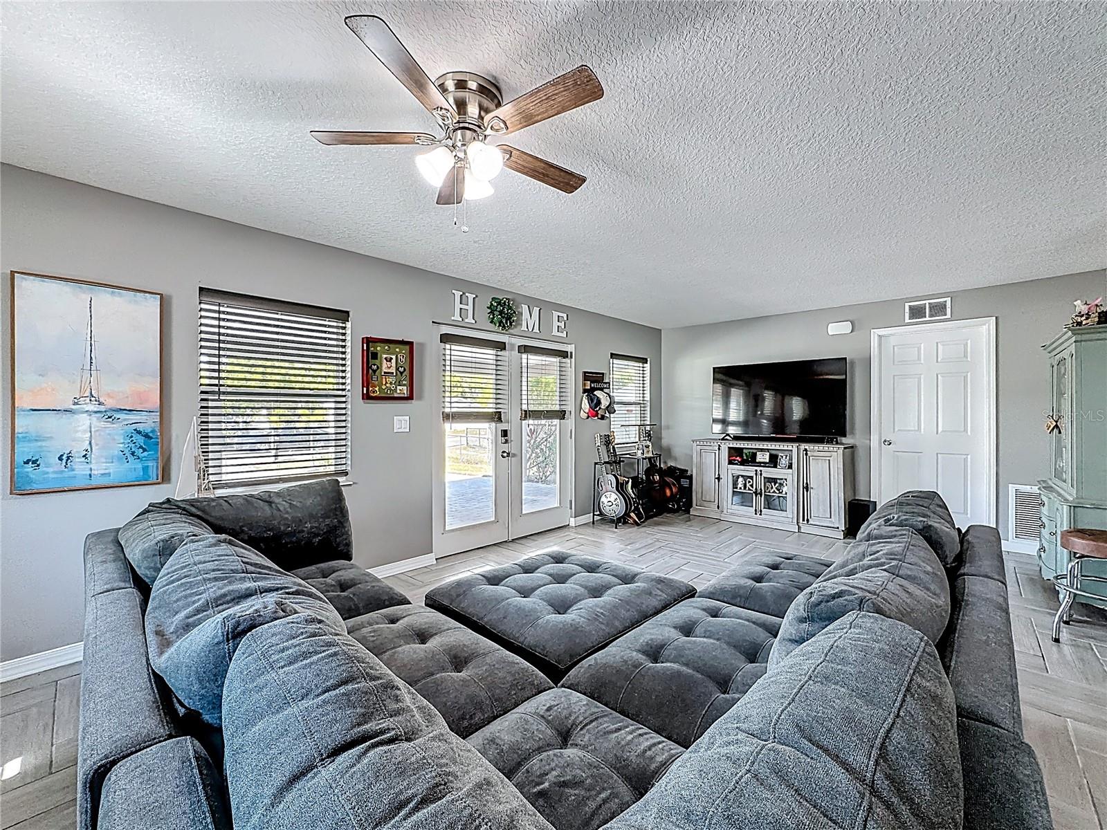 Image 4 of 21 For 321 21st Street W