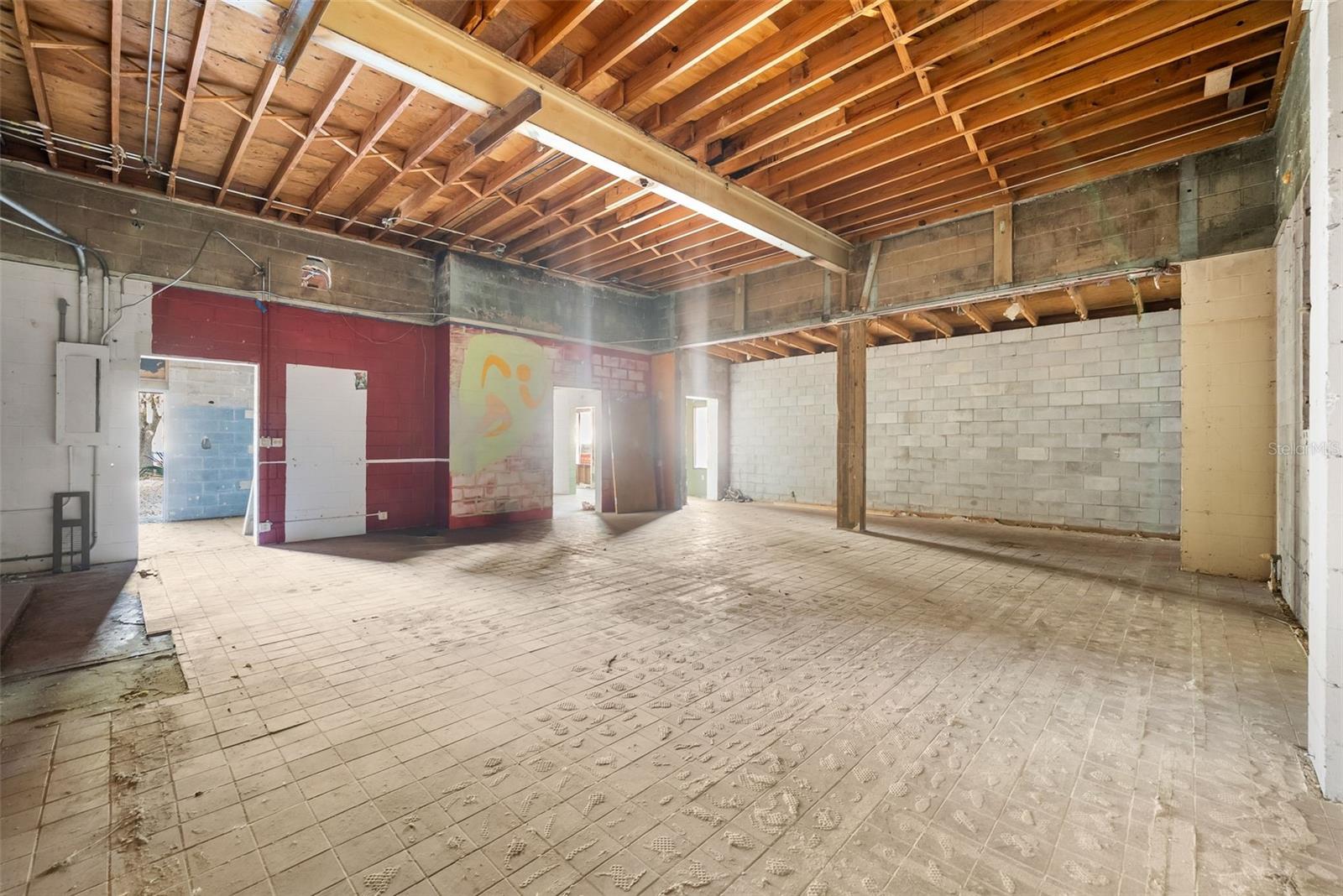 Image 11 of 24 For 519 10th Avenue