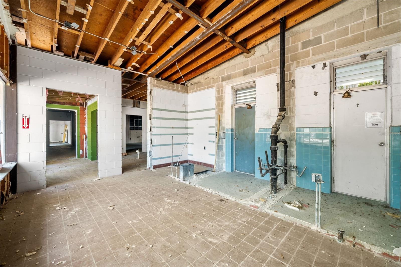 Image 14 of 24 For 519 10th Avenue