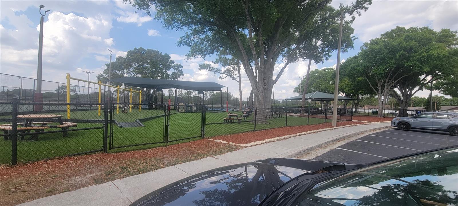 Image 19 of 31 For 10951 Brickside Court