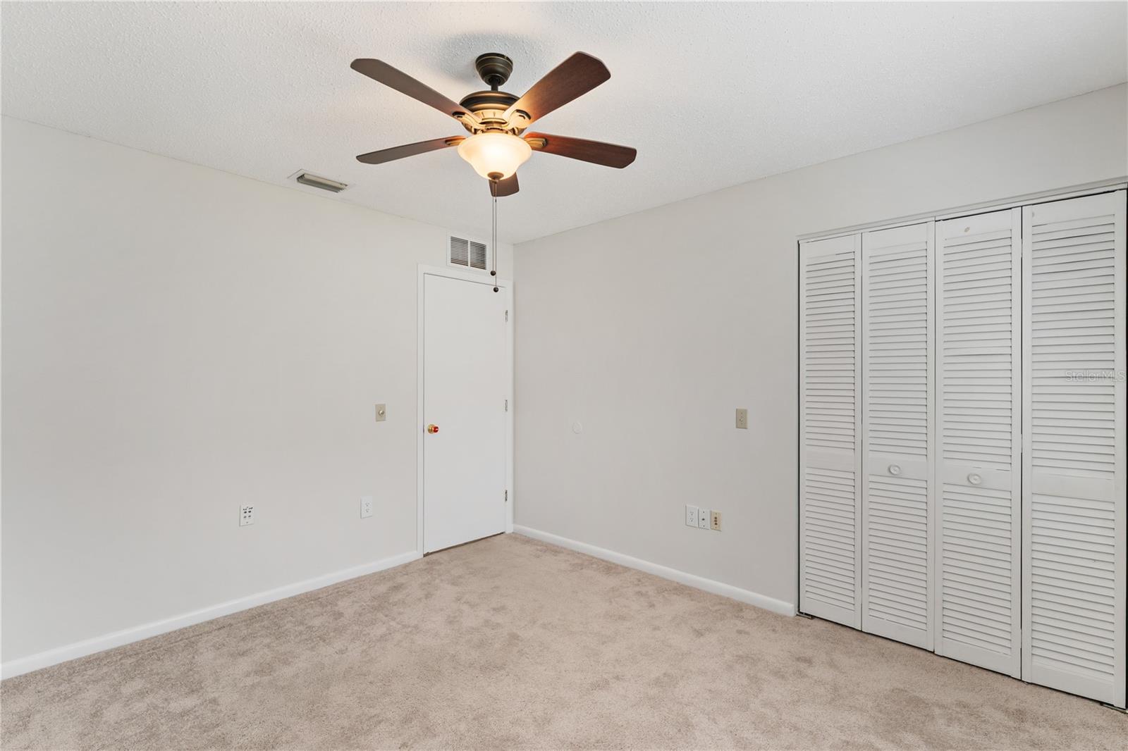 Image 19 of 30 For 4770 Silver Circle