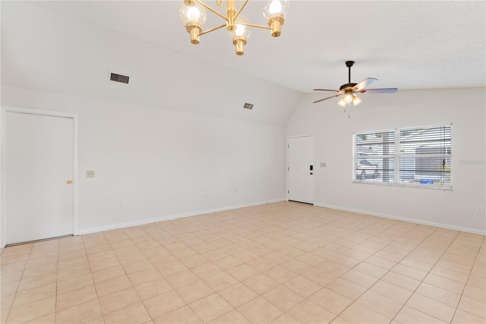 Image 7 of 30 For 4770 Silver Circle