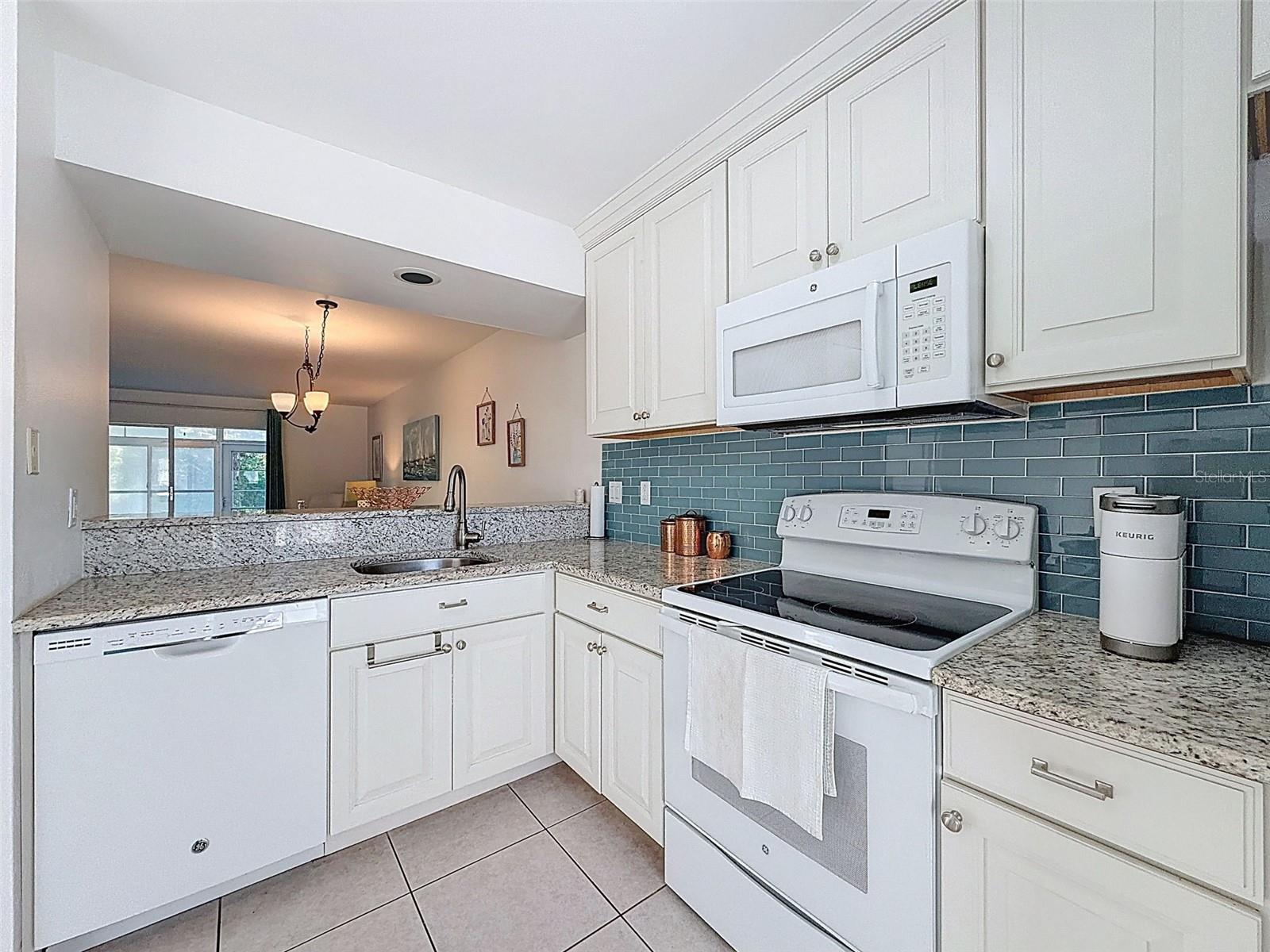 Image 11 of 54 For 4833 Myrtle Oak Drive 12