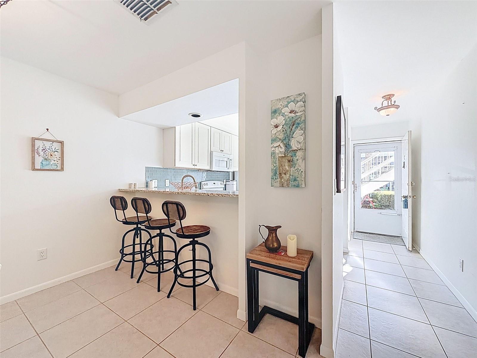 Image 15 of 54 For 4833 Myrtle Oak Drive 12