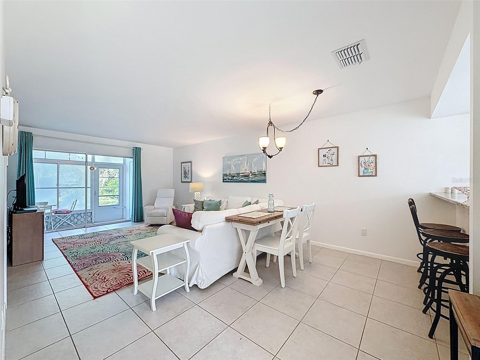 Image 17 of 54 For 4833 Myrtle Oak Drive 12