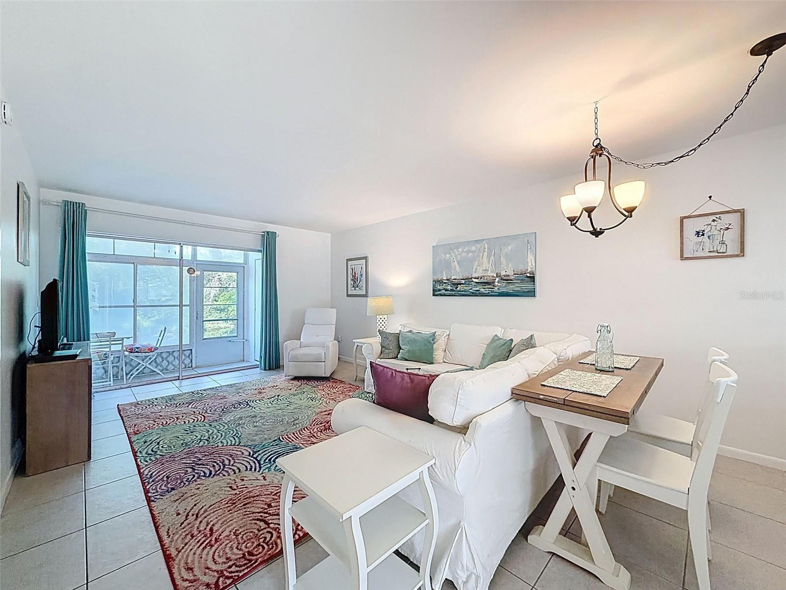 Image 19 of 54 For 4833 Myrtle Oak Drive 12