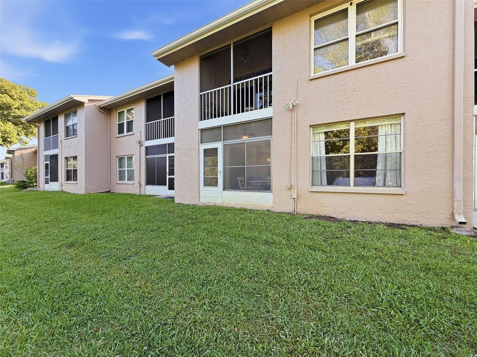 Image 40 of 54 For 4833 Myrtle Oak Drive 12