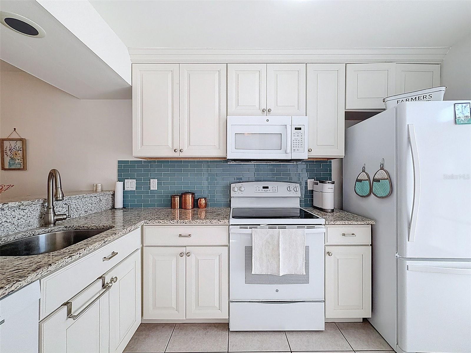 Image 8 of 54 For 4833 Myrtle Oak Drive 12