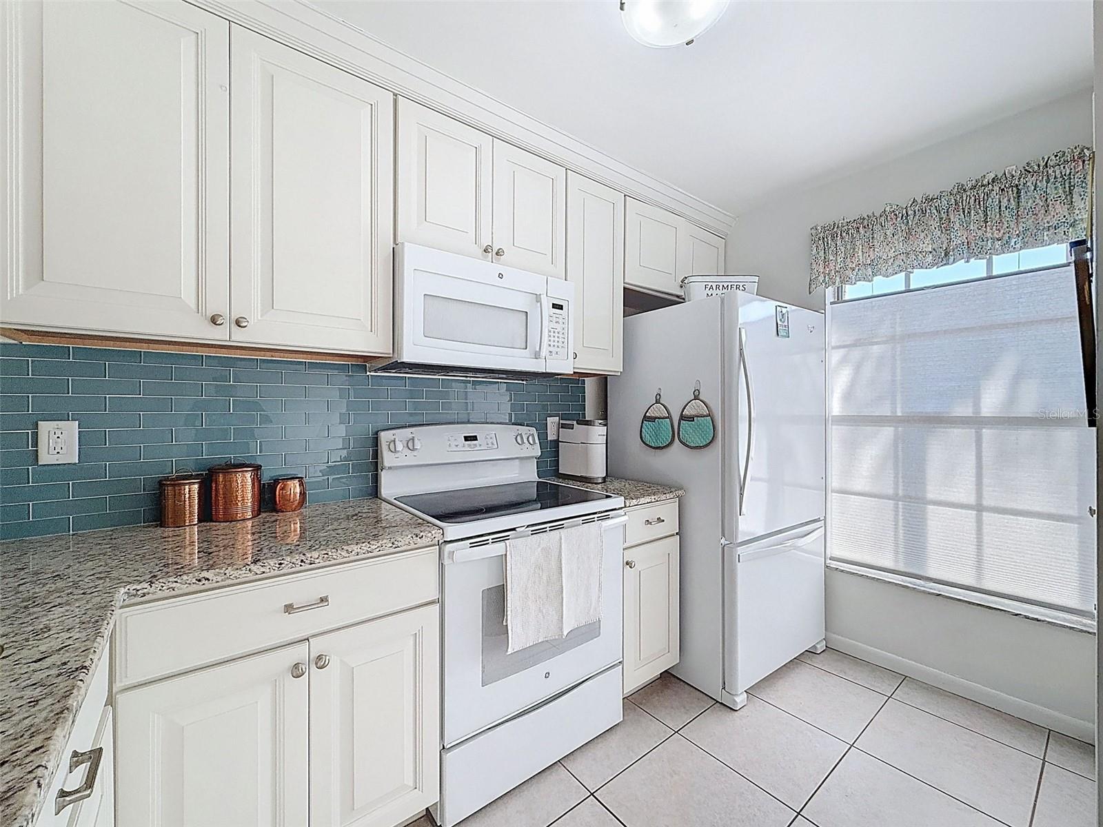 Image 9 of 54 For 4833 Myrtle Oak Drive 12